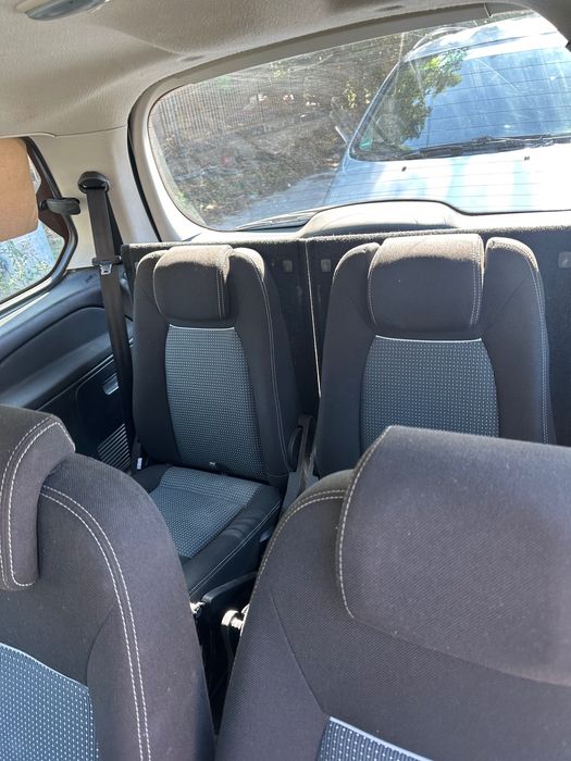 Ford galaxy 2010 4700
