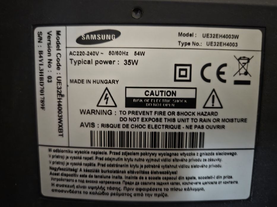 Vând urgent televizor Samsung .