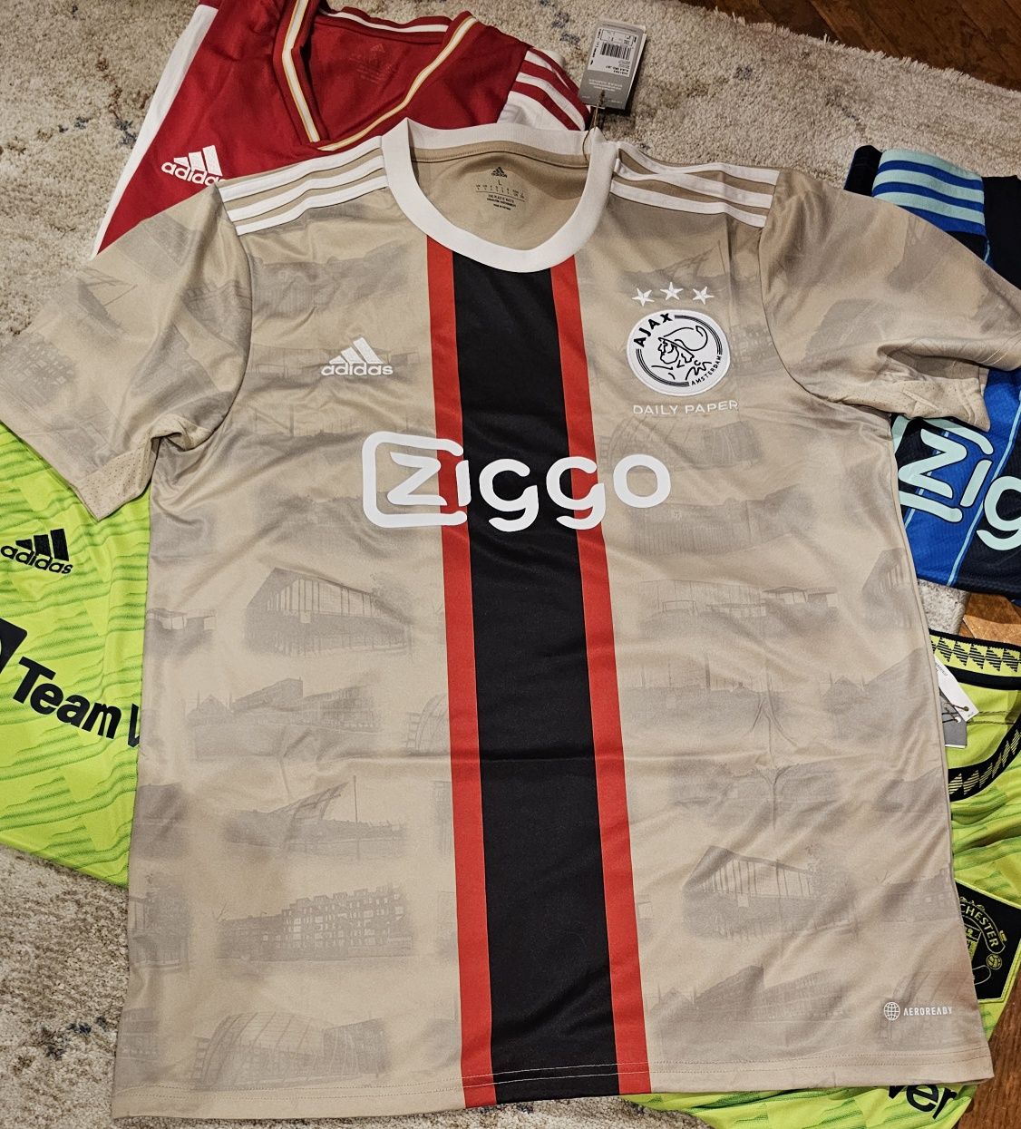 Tricouri originale Adidas Ajax  si Manchester Utd.