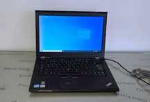Laptop core i5 Lenovo T420S functional,instalat dar o linie pe display