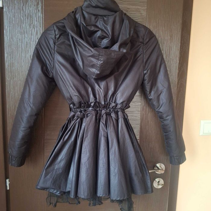 Дамско спортно яке