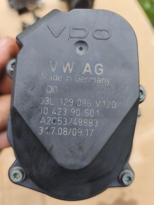 Galerie admisie cu motoraș 2.0 tdi CBAB Volkswagen Passat B6 B7