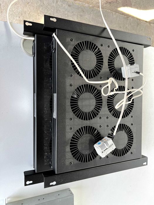 Вентилаторен панел CONTEG за 19" шкаф с 6 вентилатора + термостат