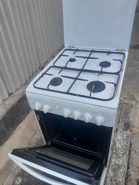 Газплита в рабочем состоянии.