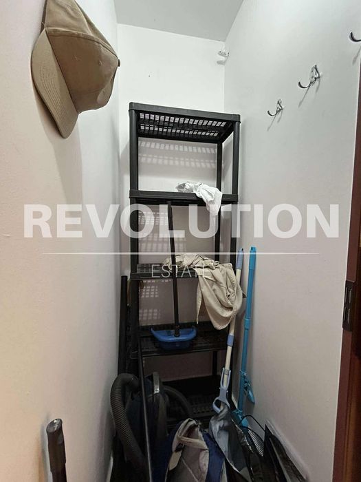 Дава се под наем Тристаен апартамент в Варна, ВИНС - 87 кв.м за 650 € - Снимка #13