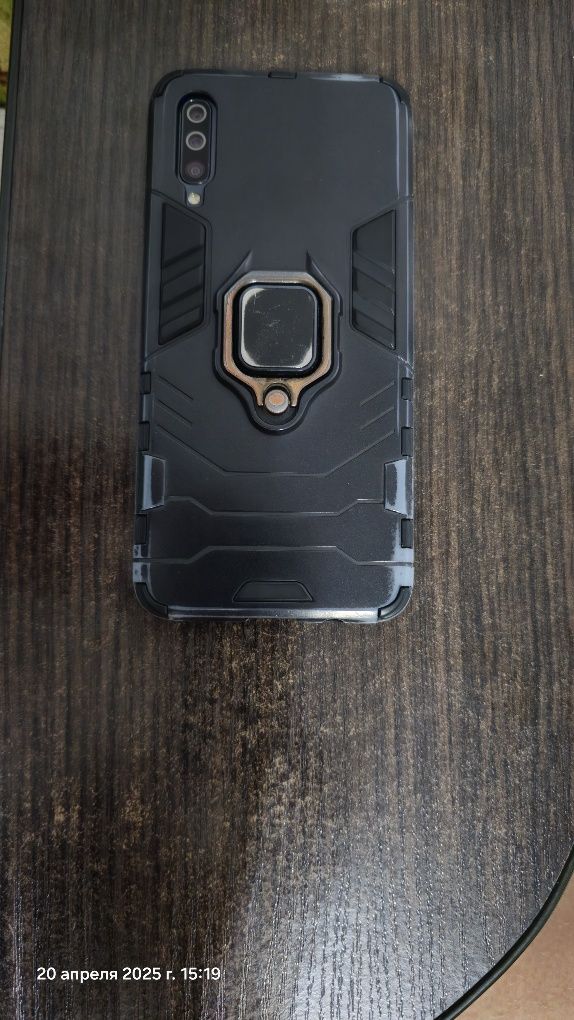 Продам Samsung A70  6/128