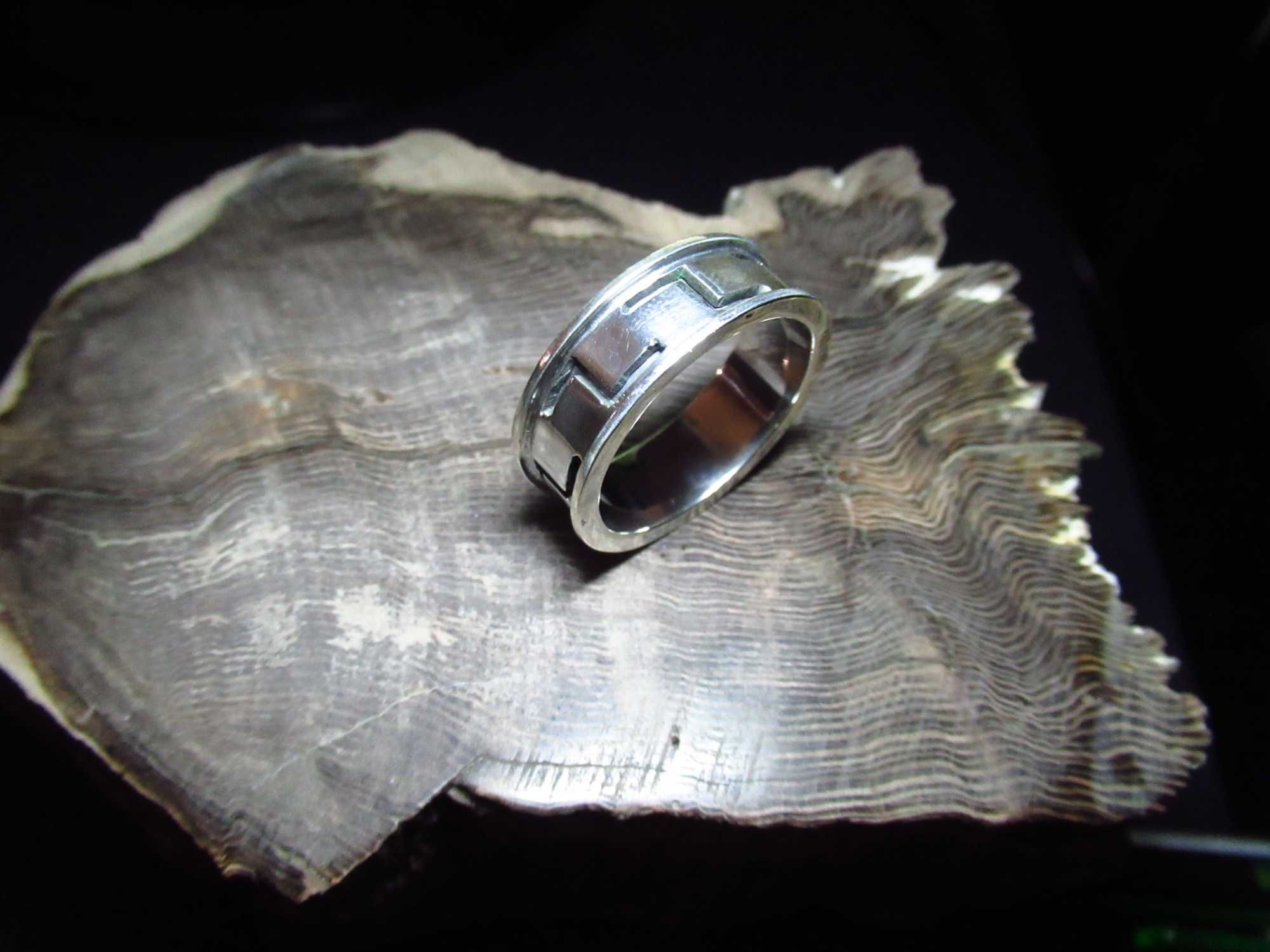 Сребърни изделия ръчна изработка пръстени,висулки,обеци,гривни