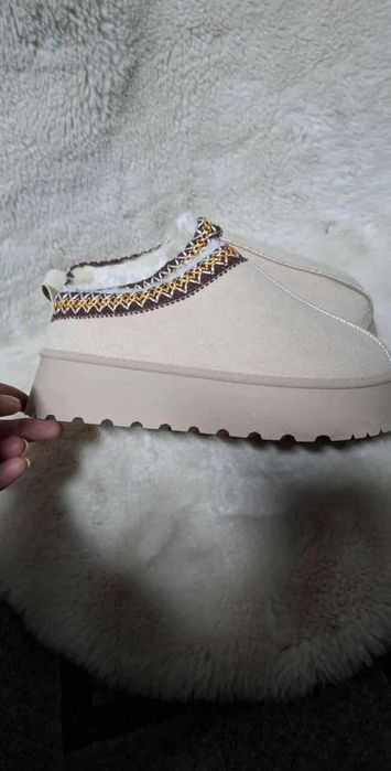 Ugg dama mărimi de la 36 la 40