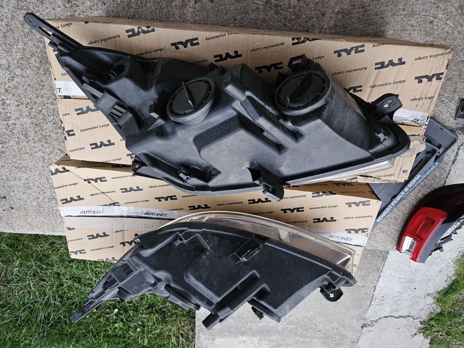 Faruri pentru Opel Insignia noi.