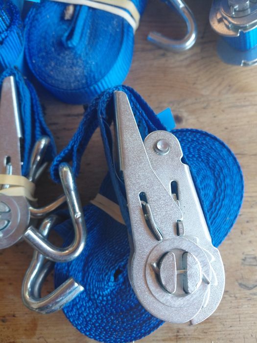 колани с тресчотки