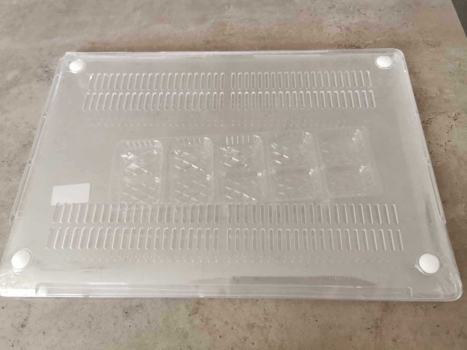 Husa protectie laptop Apple Macbook NEW Pro 16 A2141 transparenta
