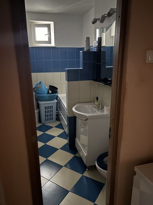 Vand ap cu 3 camere mobilat si utilat!