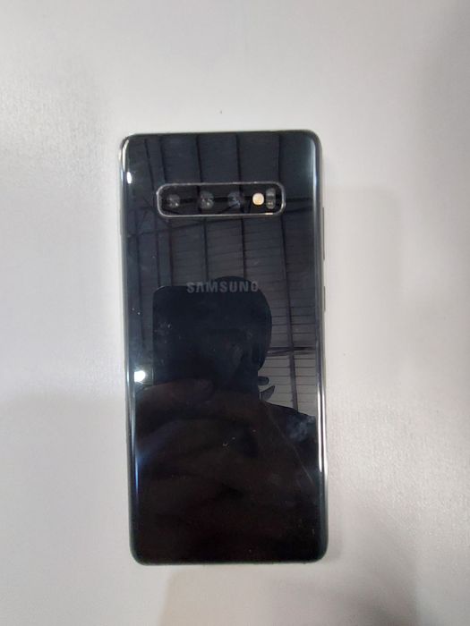 Samsung galaxy s10 plus 128/8