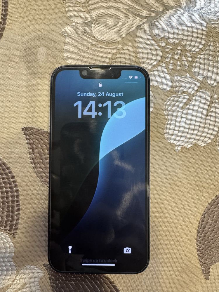 Продавам Iphone 13 mini