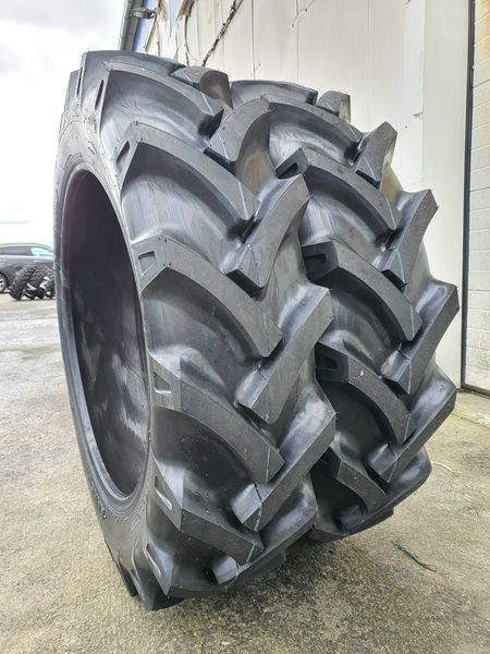 11.2-28 cauciucuri noi pentru tractoare agricole cu 8 pliuri de la 8PR