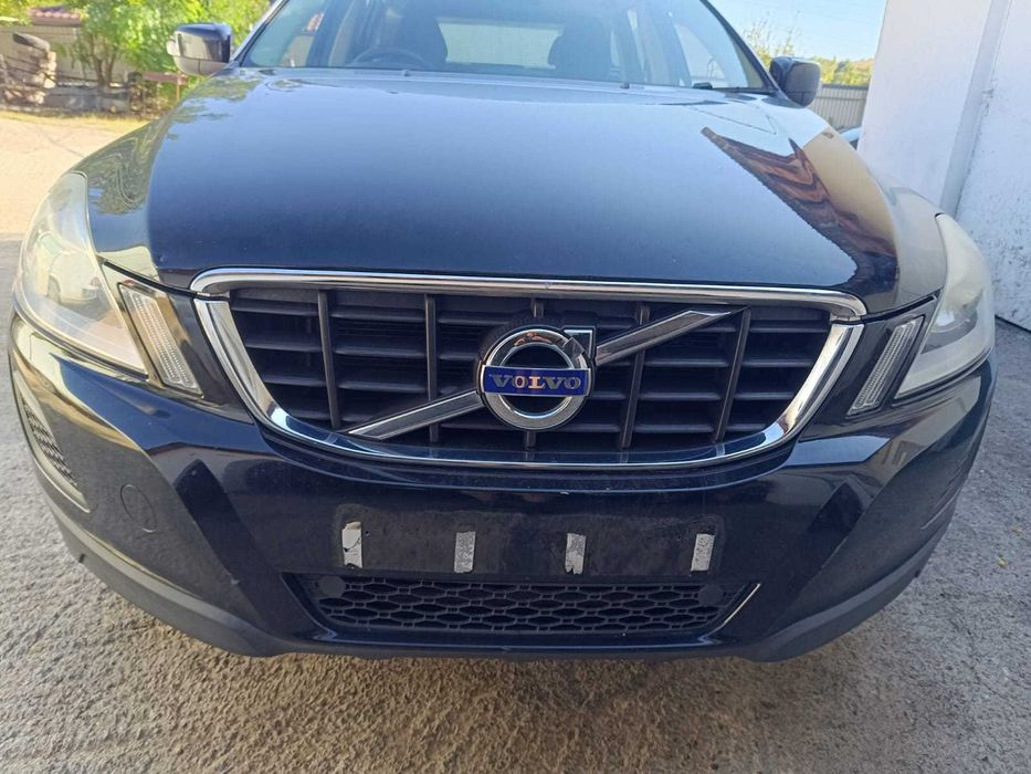 Grila capota VOLVO XC60 2009 - 2013
