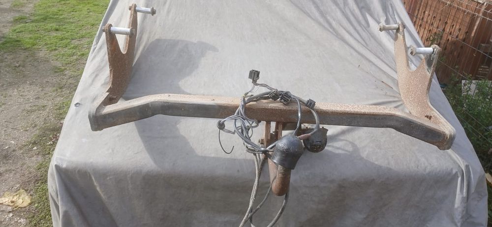 Cârlig Remorcare Dacia Mcv