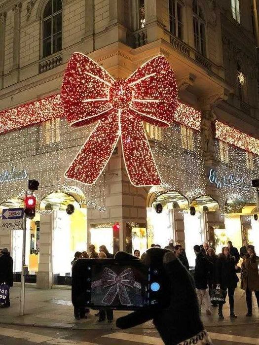 Новогоднее оформление Фигурки/Ёлки/Шарики/Гирлянды