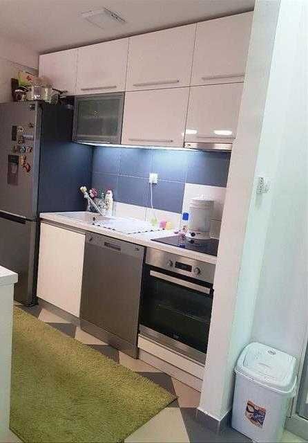 Дава се под наем Двустаен апартамент в Бургас, Възраждане - 54 кв.м за 204 € - Снимка #1