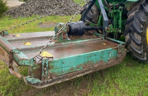 Tocator vegetal pentru tractor
