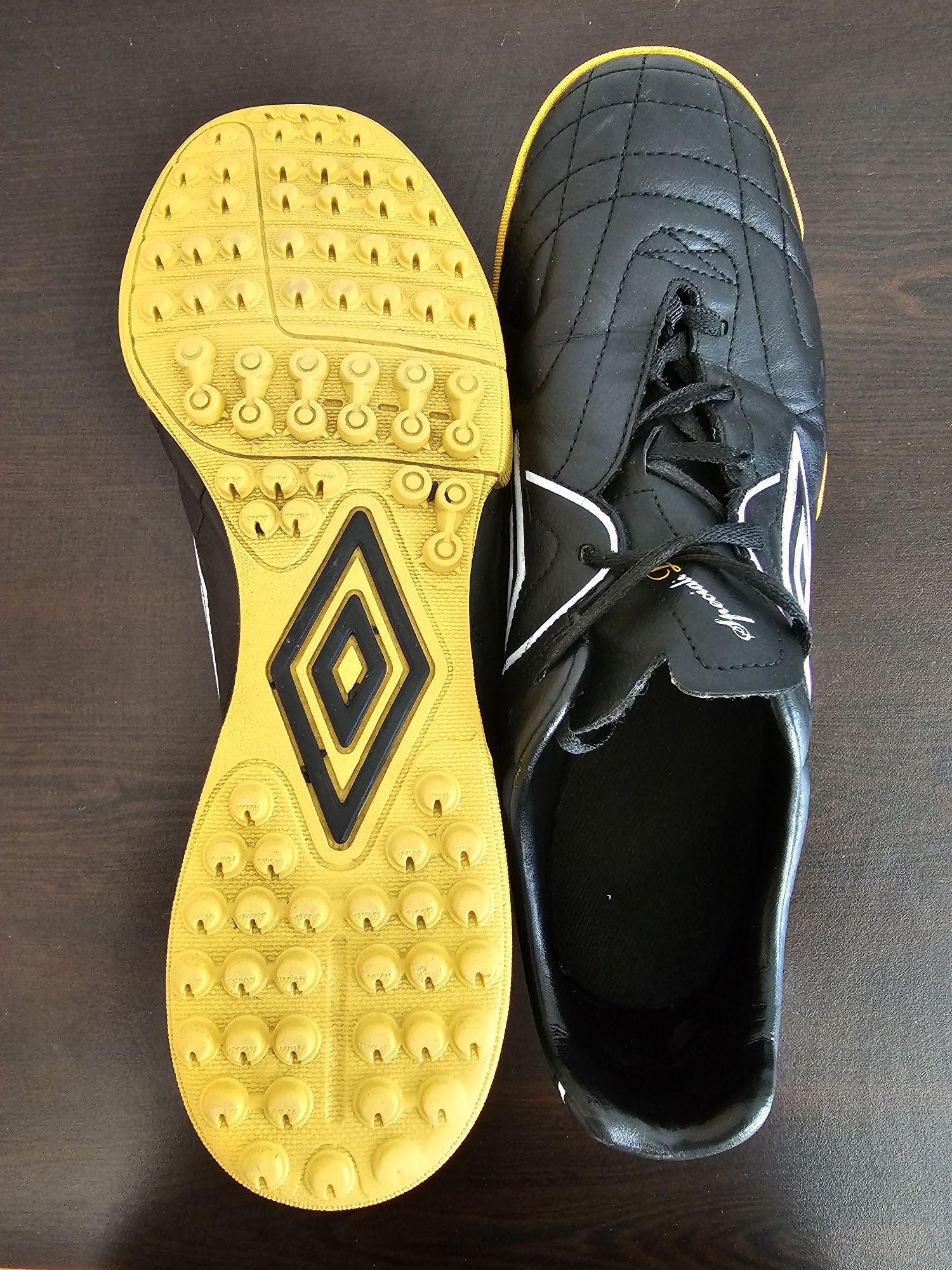 Umbro Speciali R номер 45