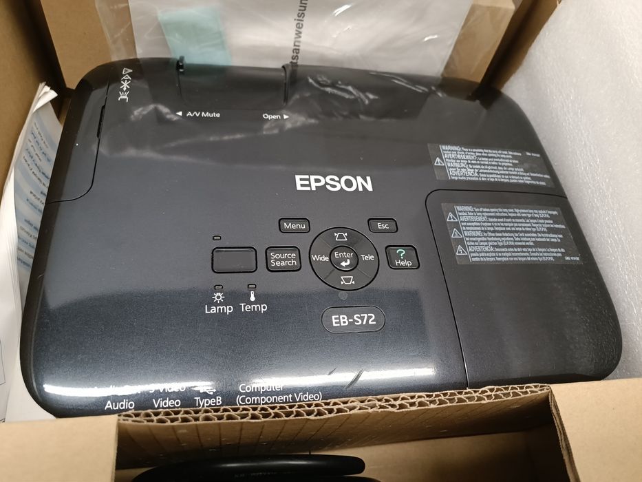 Комплект проектор EPSON EB-S72 и трипод екран NOBO 1750X1325