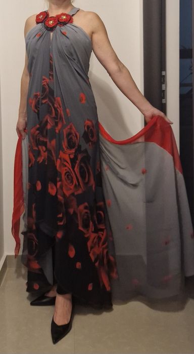 Vând rochie vaporoasa mărimea M