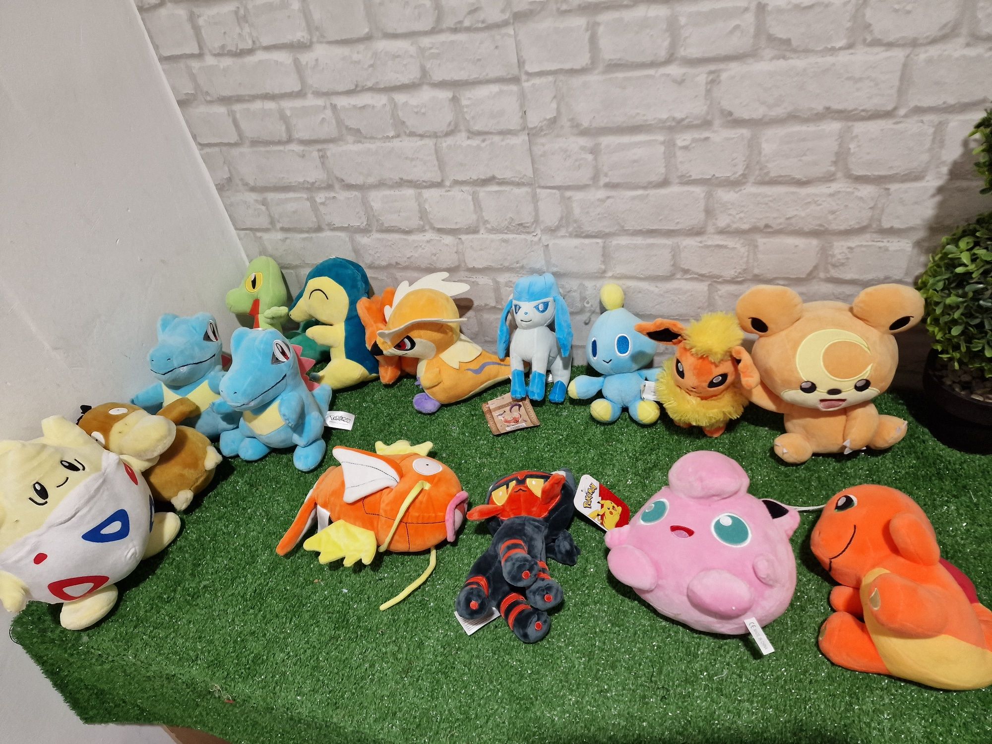 Pokemon колекция оригинални