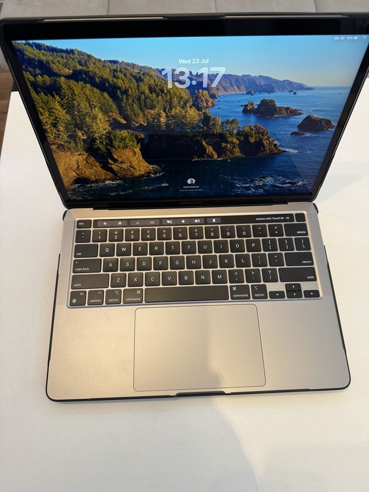 2022 MacBook Pro 13.3 M2, 16GB, 512 GB, Touch Bar