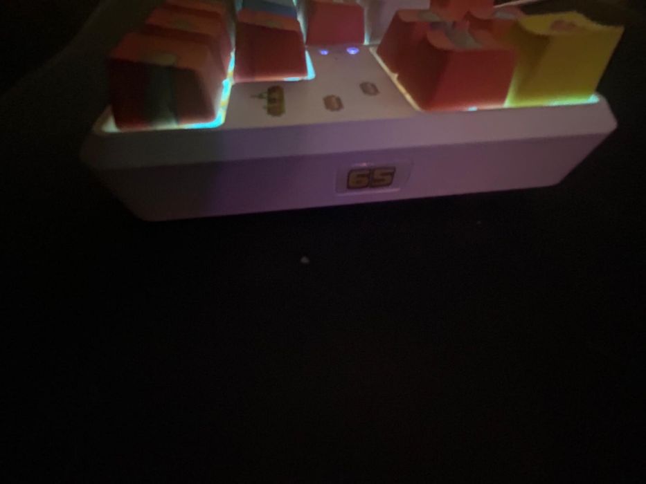 QwertyKey65 Arcade Hotswap RGB Tastatura Mecanica Gaming