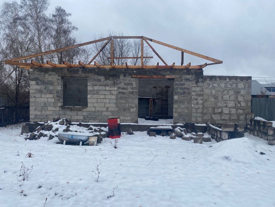 Продам Недостроенный дом