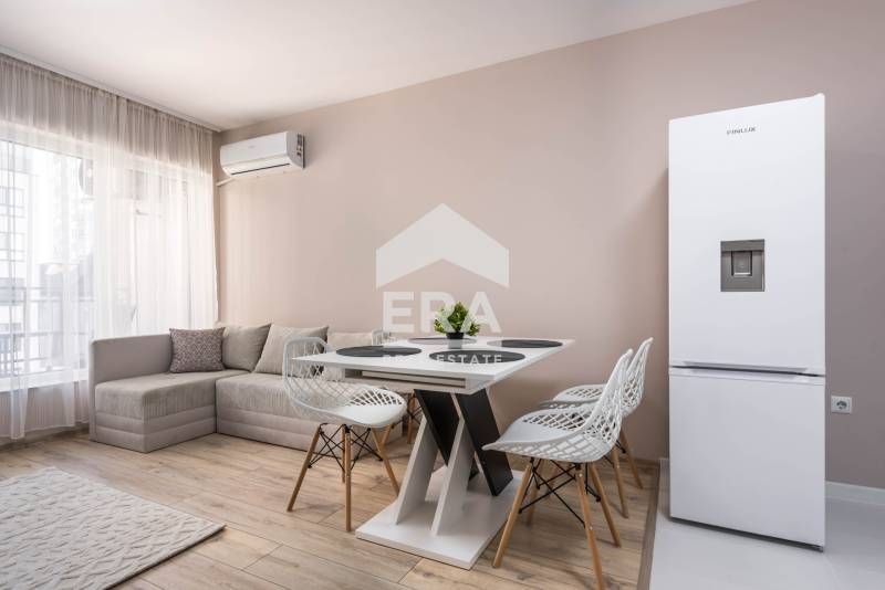 Дава се под наем Тристаен апартамент в Варна, Трошево - 91 кв.м за 511 € - Снимка #2