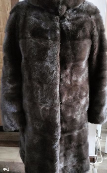 Норковая шуба в хорошем состоянии