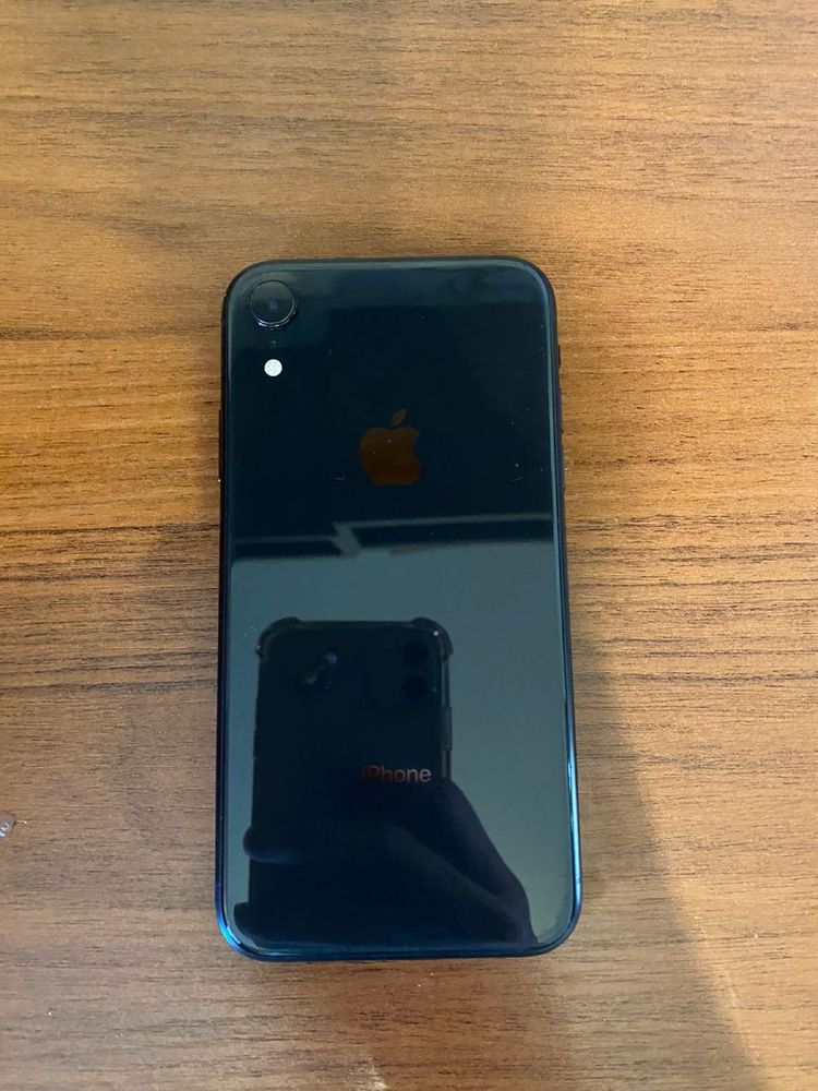 Iphone xr 128gb.