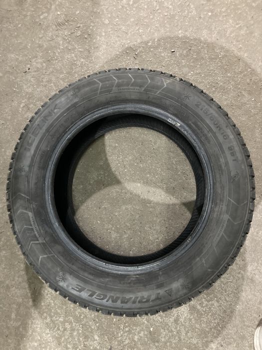 Продам б/у шины комплект