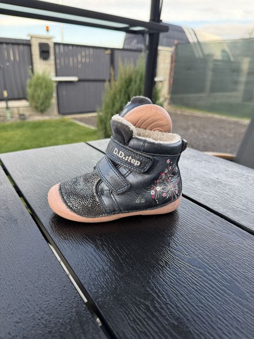 Inacaltaminte DDSTEP pentru fetite