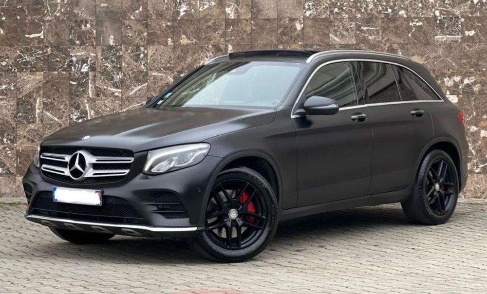 Mercedes-Benz GLC NEGRU MAT pachet AMG full