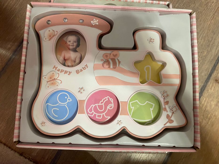 Vand două rame foto bebeluși-copii