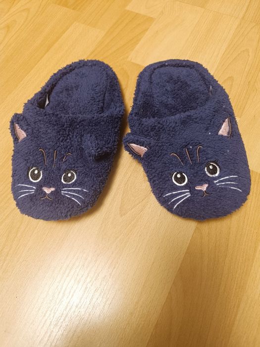 Papuci de casă noi mărime 36-37