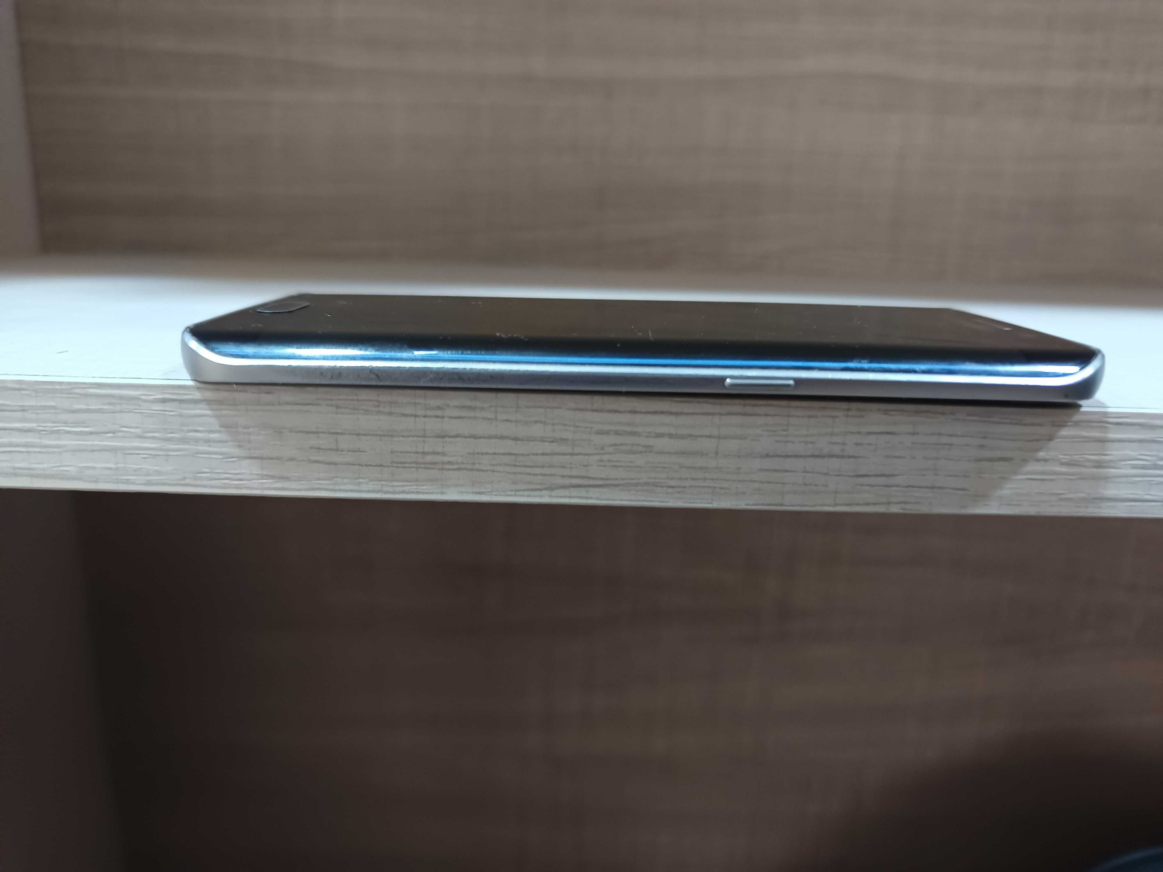 Телефон Samsung Galaxy S6 Edge, 3GB RAM, 32GB ROM, Android
