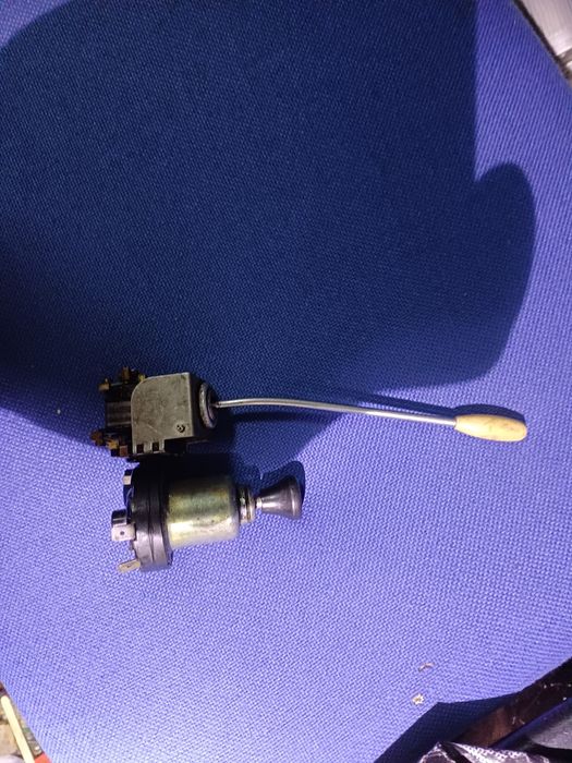 Intterupatoare  masini oldtimer vechi. Sunt testate