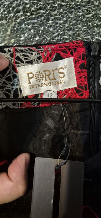 Fusta scurta, noua, cu eticheta