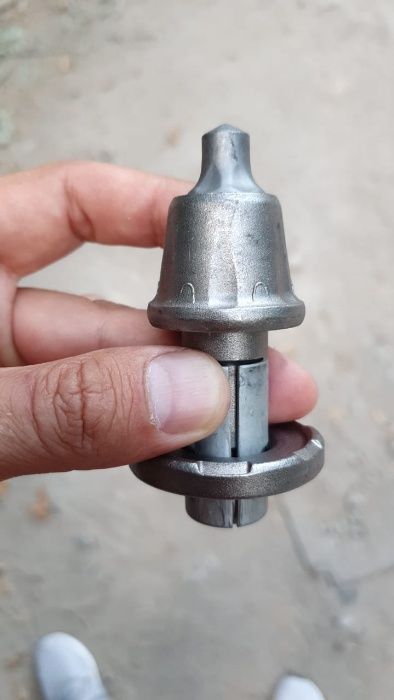 Резец фрезы дорожной  ДЭМ 121, МТС 110 ,Kennametal W6/G-20