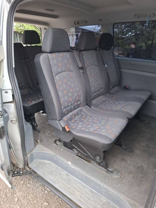 Vând Mercedes Vito