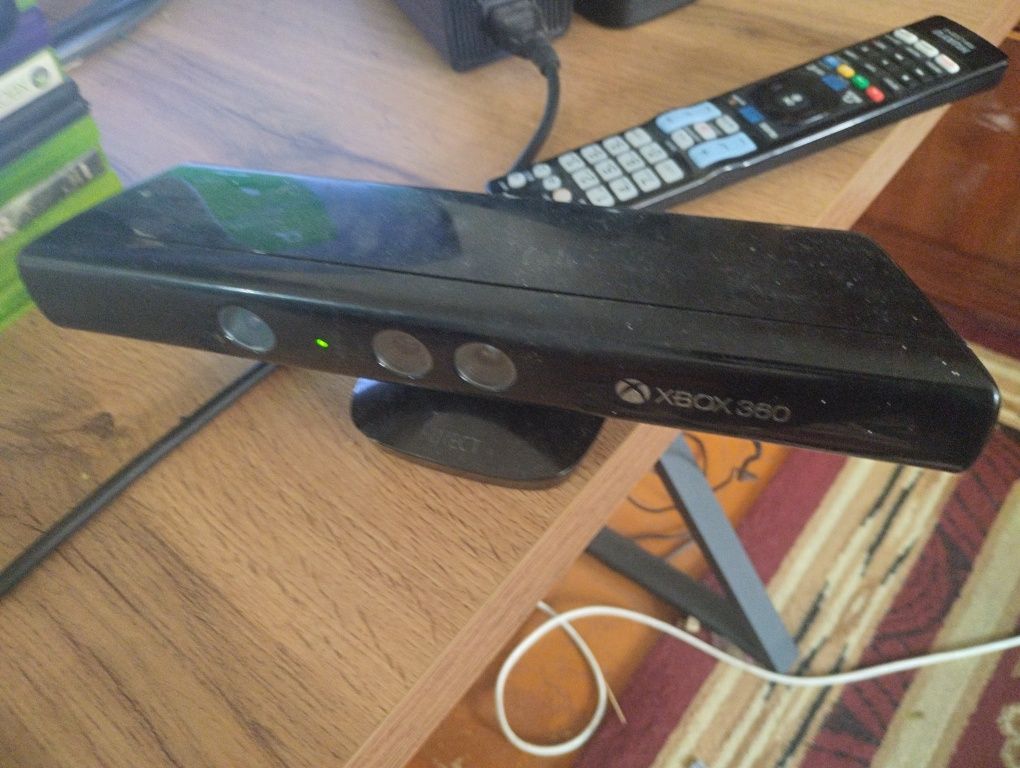 Xbox 360 модель E в хорошем качестве
