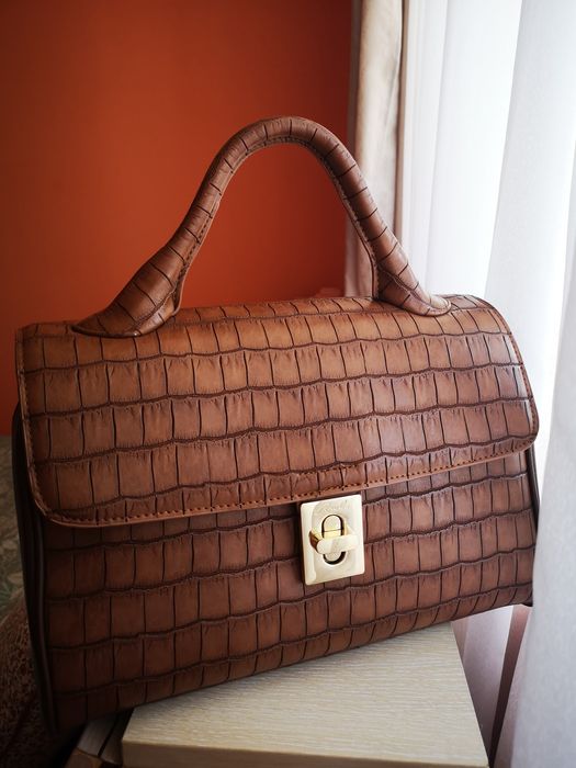 Кожена Чанта Axel