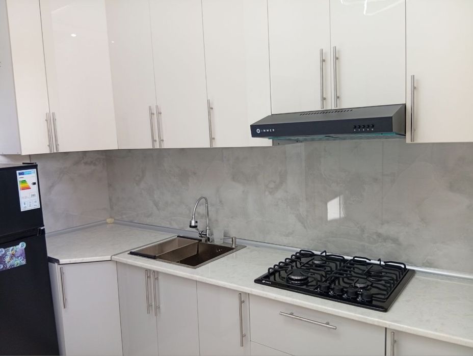 Sergeli - 5 mavzesida 3 bekat metrosi yaqinida Green House