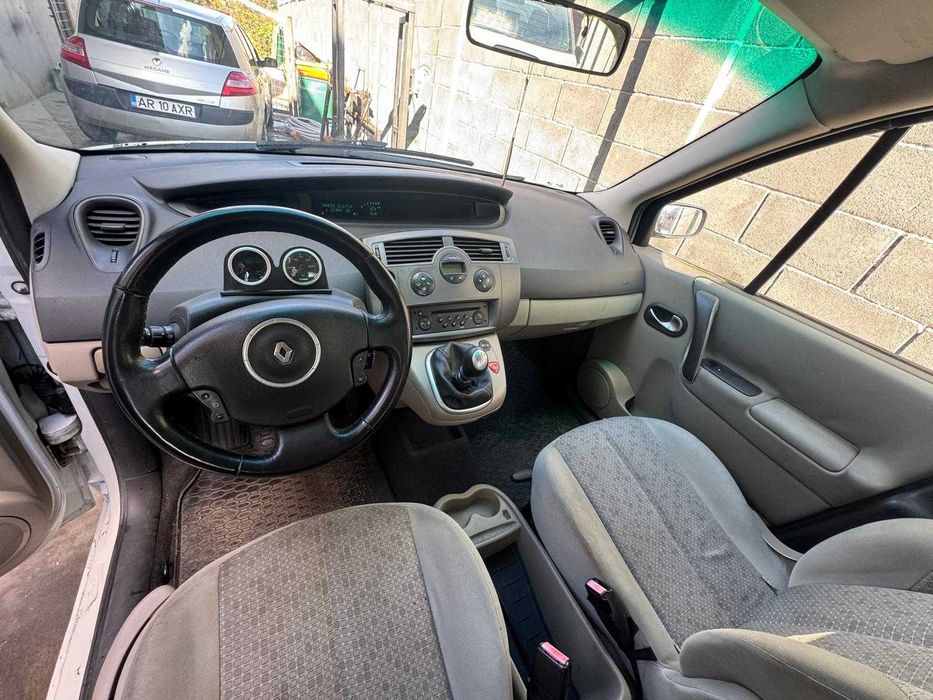 Renault Scenic 2006 1.6 DCI