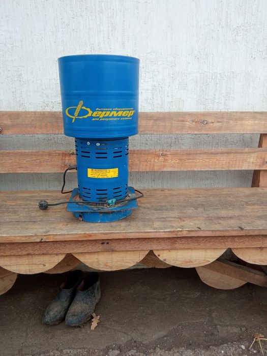 Продам электрическую дробилку