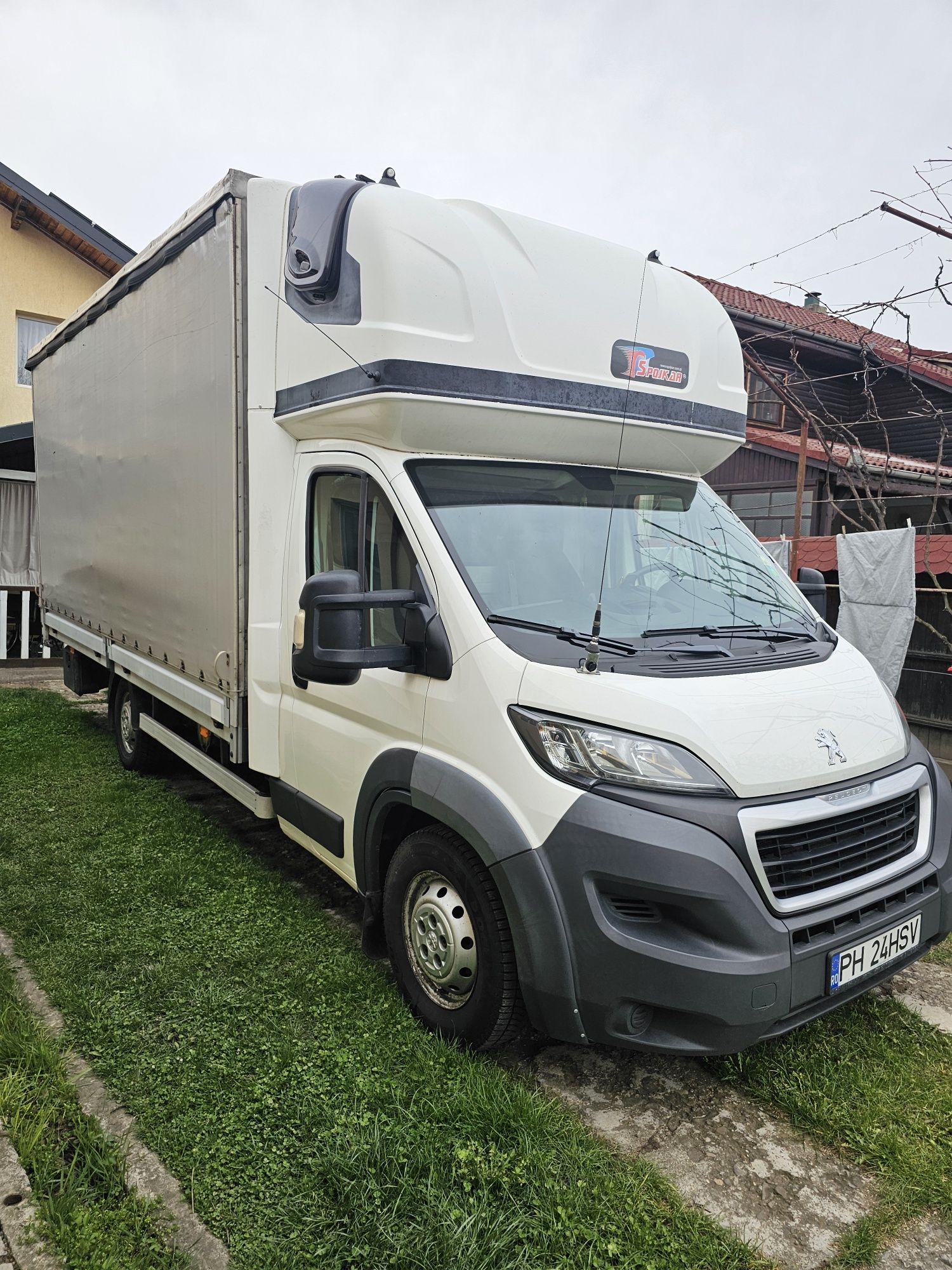 Vând Peugeot Boxer motor 3.0 Iveco, 2016 ,cu lift 750 kg!!!